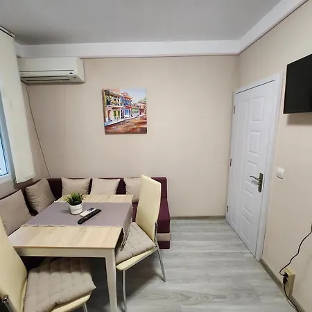 Luxury Two Bedroom Crown Appartamento *