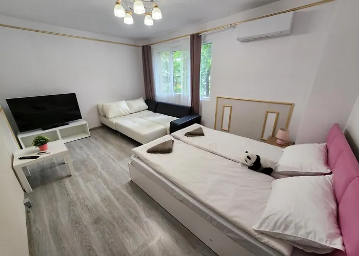 Luxury Two Bedroom Crown Apartmán Pravec